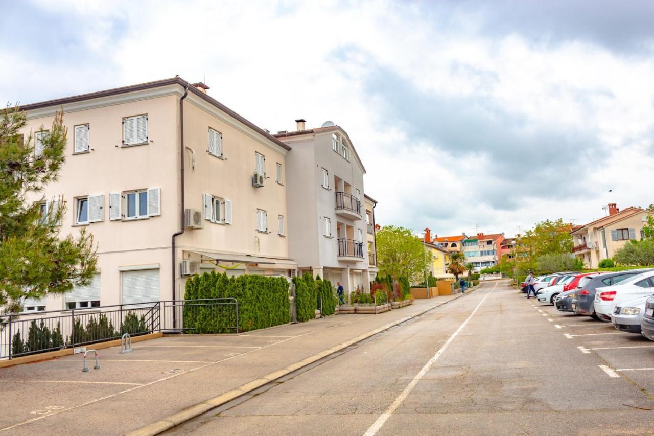 Apartment Botic Porec Esterno foto